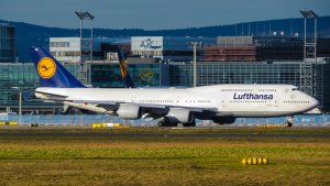 Lietadlo spol. Lufthansa Boeing747-8 / Malorka.sk